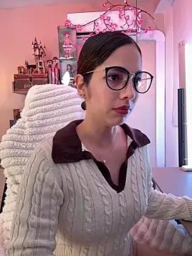 Zoe Bae online show from February 6, 10:02 pm