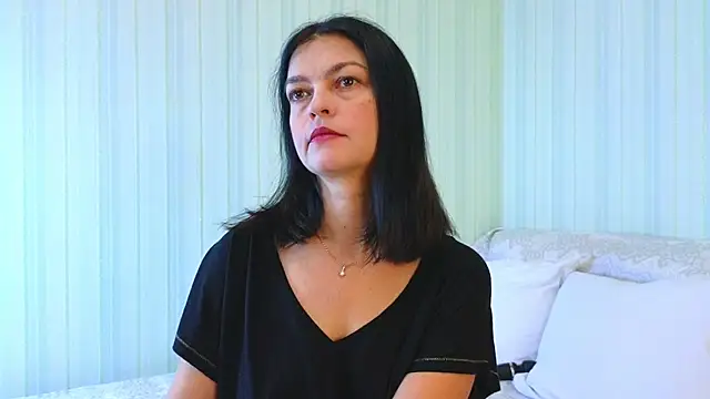  Lily  online show from October 28, 6:08 am