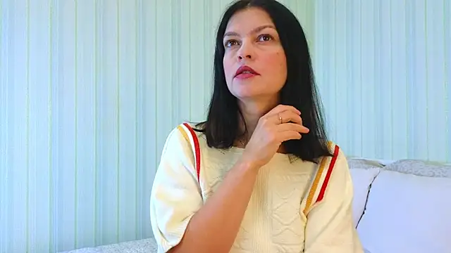  Lily  online show from November 20, 7:31 am