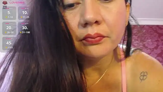 juliana diaz online show from April 1, 11:44 am