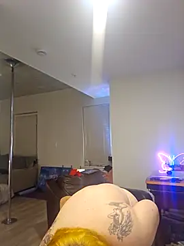 DamelynDaisy online show from March 20, 7:24 am