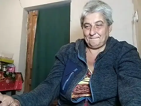 Snapshot of ExquisiteMature chatting on September 28, 11:54 pm ExquisiteMature online show from September 28, 11:54 pm