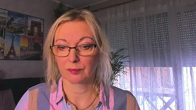 vanessa chat online show from January 13, 2:32 pm