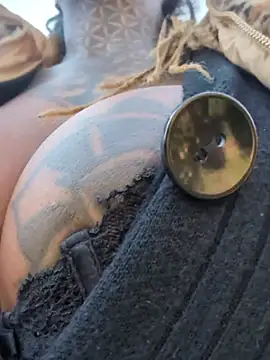 DarkDea online show from December 14, 1:28 pm