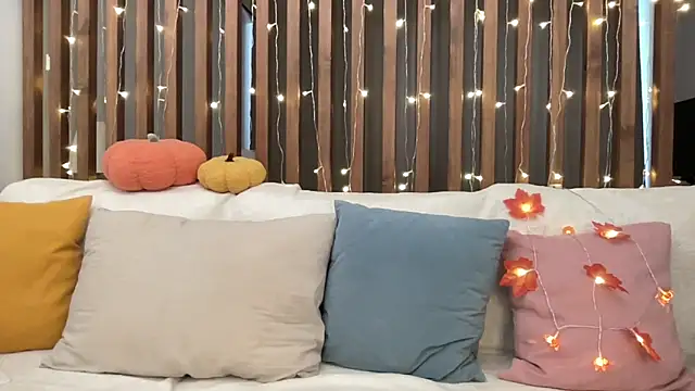 HotyWinter online show from October 31, 8:51 am