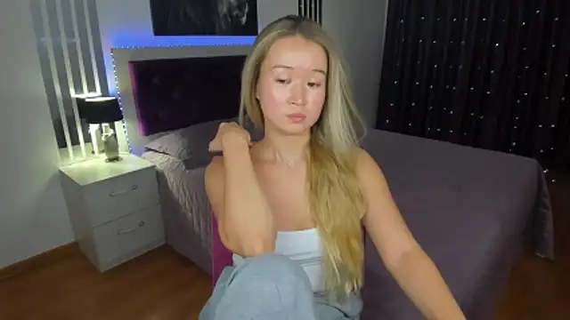 PollyOcean online show from October 25, 12:02 pm