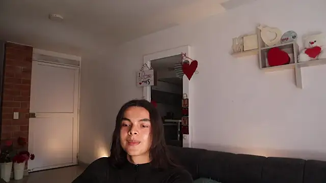  Vahos  online show from February 23, 7:13 pm