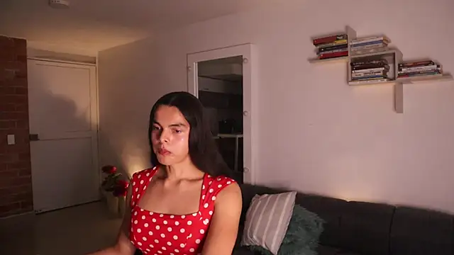  Vahos  online show from January 9, 8:24 pm