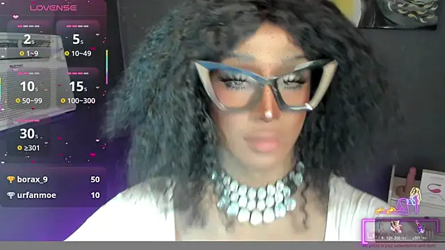 Snapshot of SexGoddess_Lavender chatting on October 18, 9:01 am SexGoddess Lavender online show from October 18, 9:01 am