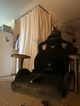 Remiliya online show from September 18, 12:15 pm