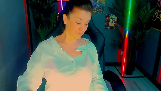 AnaMills online show from May 29, 10:24 am