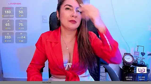 MaggieBrownn online show from October 30, 10:55 pm