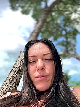 LilliThelo online show from October 23, 7:25 am