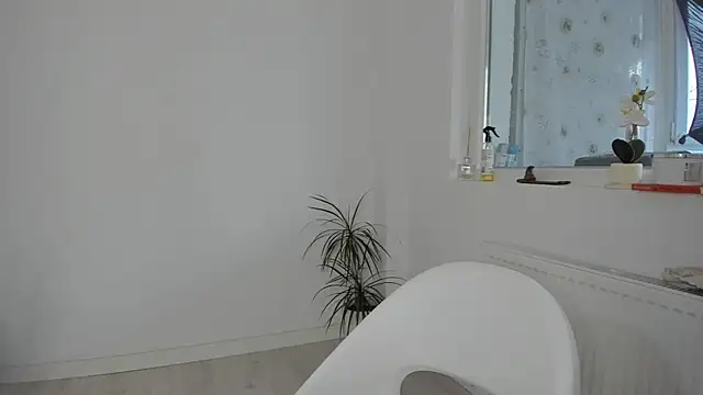 DiamondKay online show from February 11, 9:22 am