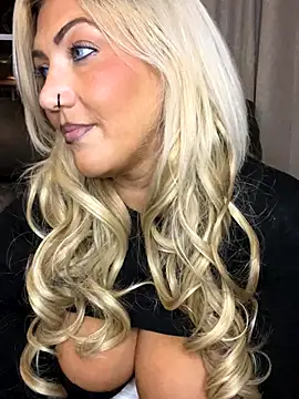 LittleMissEeve online show from September 19, 3:27 am