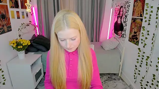 Laly Peach online show from October 19, 4:09 pm