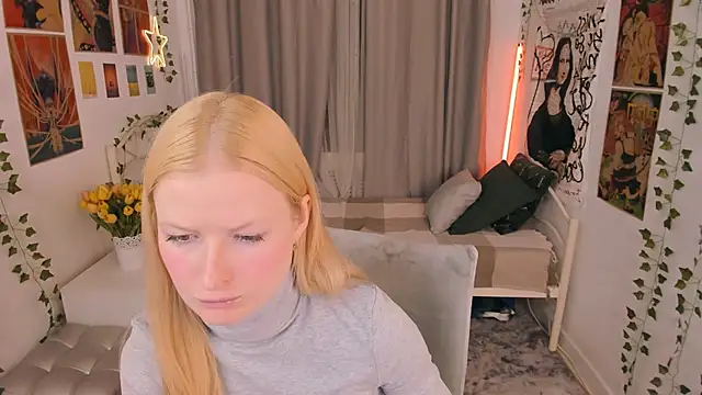 Laly Peach online show from October 11, 4:42 pm