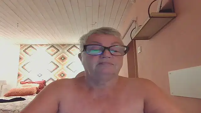 GrannyChrissy68 online show from November 20, 4:08 pm