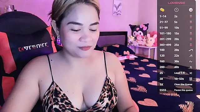 yenyen  online show from July 8, 1:08 am