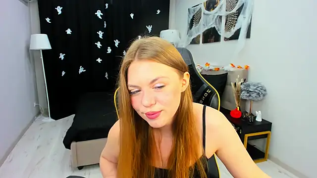 Strawberrye online show from October 28, 4:40 am