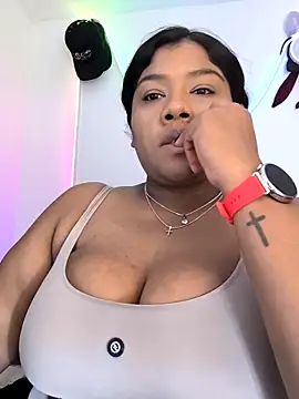 paola091 online show from March 6, 1:34 am