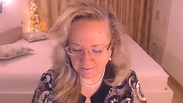 Raisshy online show from March 24, 5:13 am