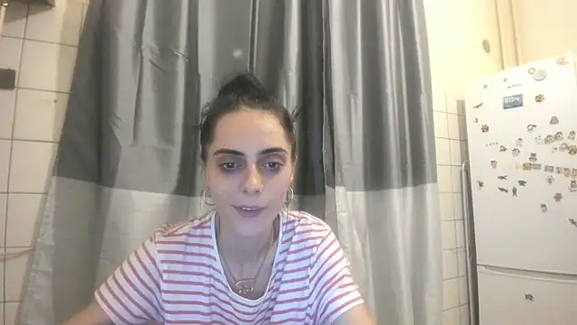 Snapshot of jessystarr chatting on October 14, 9:39 pm jessystarr online show from October 14, 9:39 pm