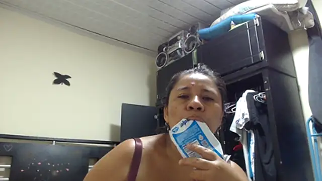 adrixxx38 online show from May 16, 6:27 am