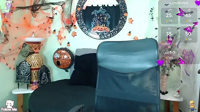 DestinyHills online show from October 22, 12:21 pm