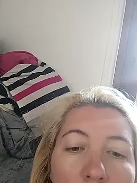 Snapshot of Mllesha74000 chatting on October 1, 2:33 pm Mllesha74000 online show from October 1, 2:33 pm