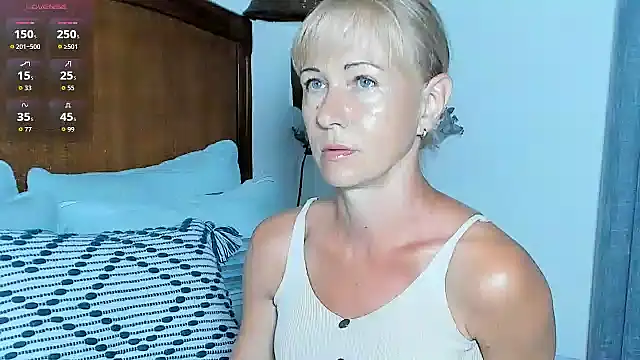 Christine 35 online show from November 18, 12:28 pm