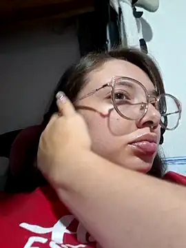 linda-schmidt online show from February 5, 3:09 am