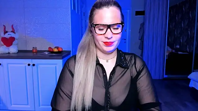 HotTiffani online show from November 28, 11:13 am