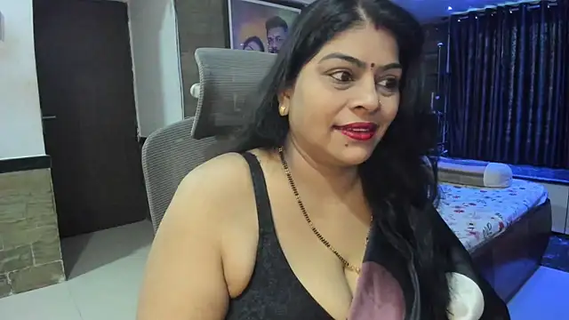 Snapshot of tarivishu23 chatting on October 19, 1:18 am tarivishu23 online show from October 19, 1:18 am