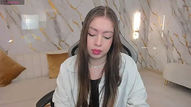 Snapshot of EllaClark chatting on September 20, 7:12 pm EllaClark online show from September 20, 7:12 pm