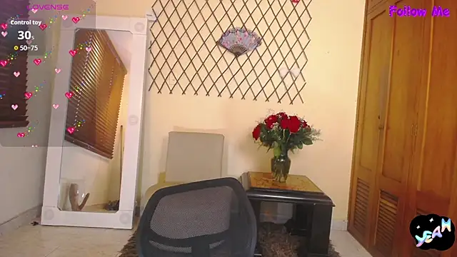 NicoleSantana online show from November 11, 10:18 pm