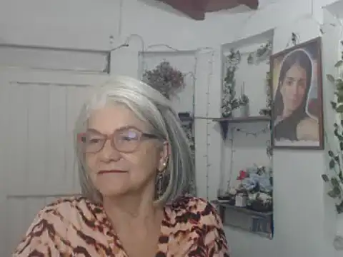 FunnyGrandma online show from September 13, 1:57 am