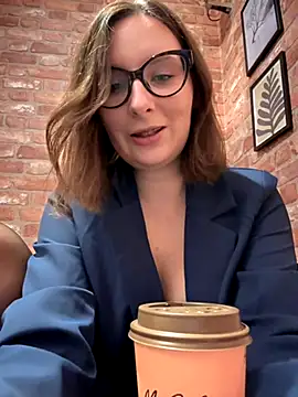 The Snowwhitee online show from November 1, 9:08 pm