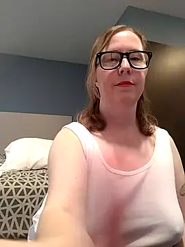 SweetandNaughty1 online show from October 15, 8:33 pm