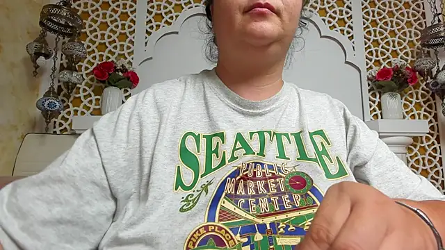 AleshaArabian online show from September 18, 2:43 am