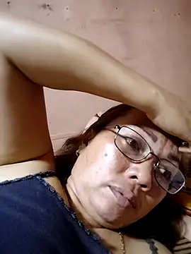 asianwet4u online show from September 20, 3:10 pm