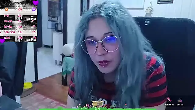 Snapshot of ElfGrey chatting on September 27, 6:53 am ElfGrey online show from September 27, 6:53 am