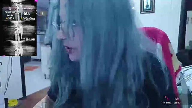 Snapshot of ElfGrey chatting on September 11, 4:46 am ElfGrey online show from September 11, 4:46 am