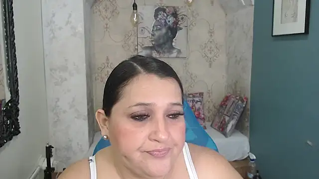 Kerly Doll online show from February 19, 1:32 pm