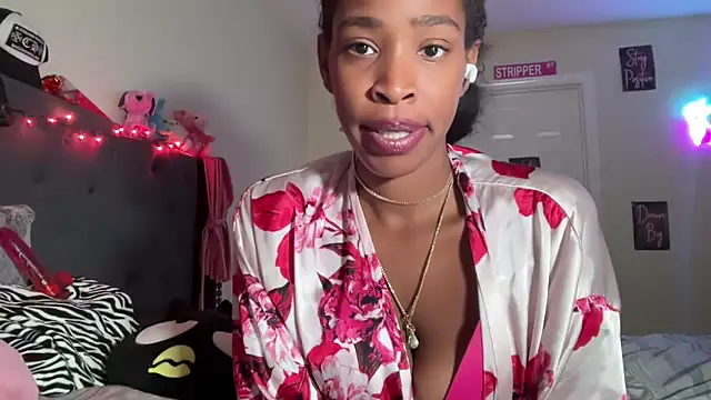 Cum2Charm online show from October 17, 2:31 pm