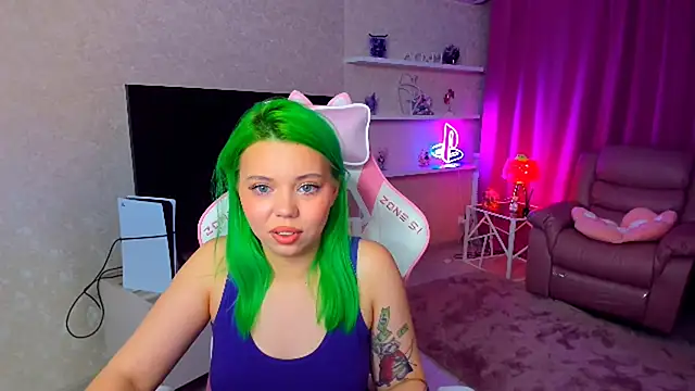 Snapshot of EnergyBunny_1 chatting on September 9, 6:19 pm EnergyBunny 1 online show from September 9, 6:19 pm