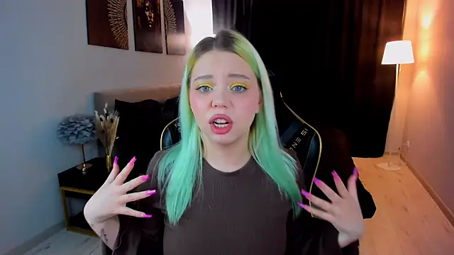 EnergyBunny 1 online show from November 14, 7:14 pm