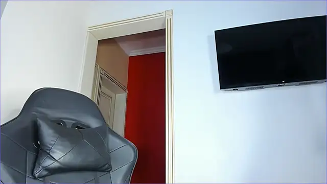 taeni lara online show from November 30, 4:22 pm