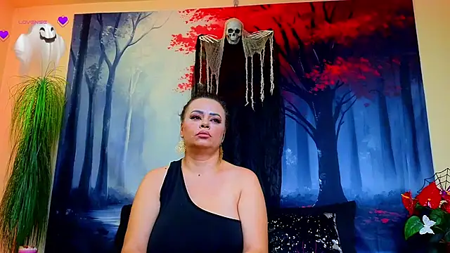 ElizabethEven online show from November 2, 12:36 am