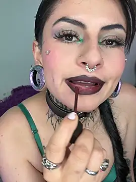 Rainnbow  online show from March 18, 6:51 am